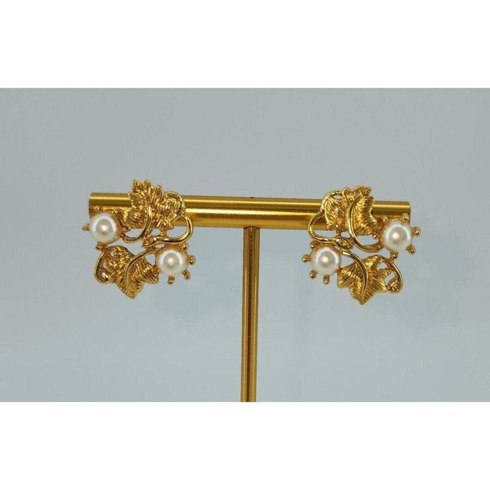 Vintage Napier Gold‎ Tone Faux Pearl Leaf Leaves Scroll Post Studs Earrings